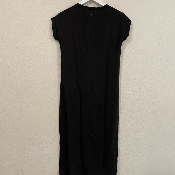 Cuyana Midi Short-Sleeved T-shirt Dress in Black - Picture 2 of 4